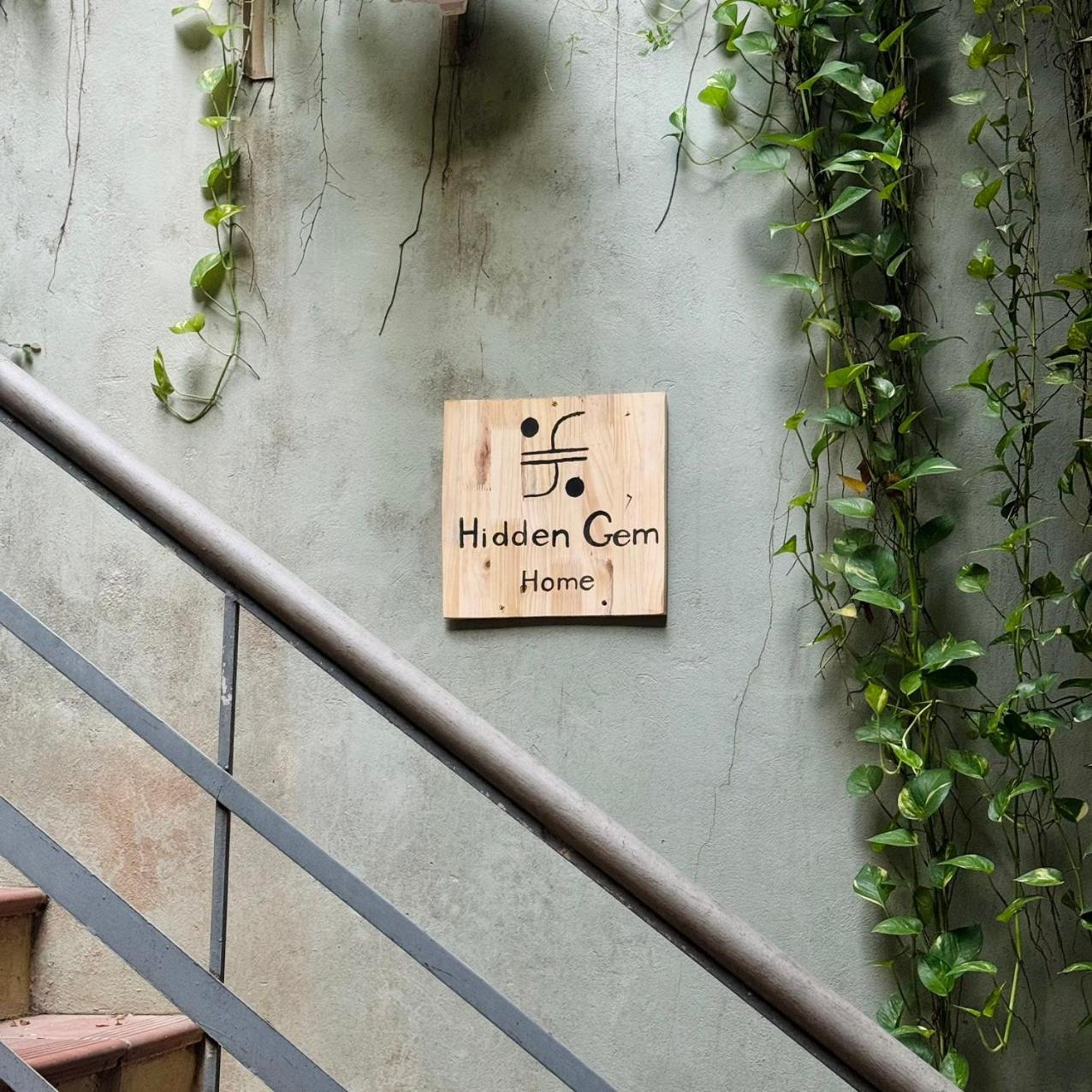 Hidden Gem Homestay 2 Ханой Экстерьер фото